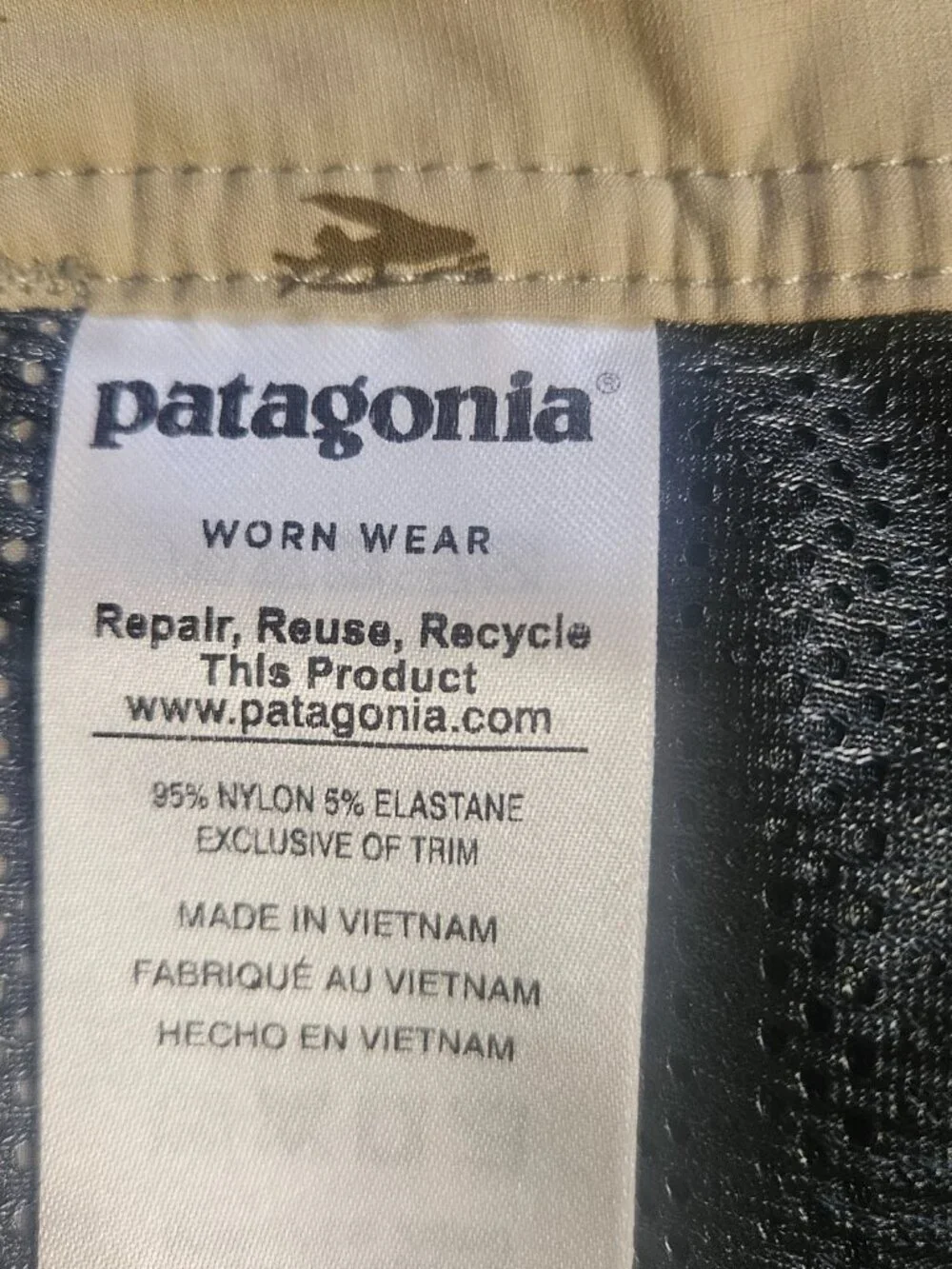 Patagonia Worn Wear Lightweight Shorts Men’s 40 Nylon Beige UPF 50+ Fish Outdoor